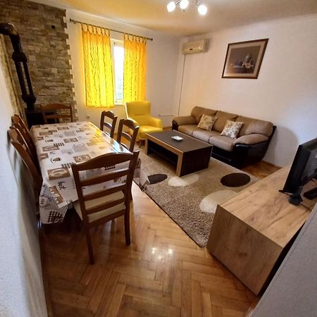 Petkovic Accommodation ティヴァト 部屋 写真